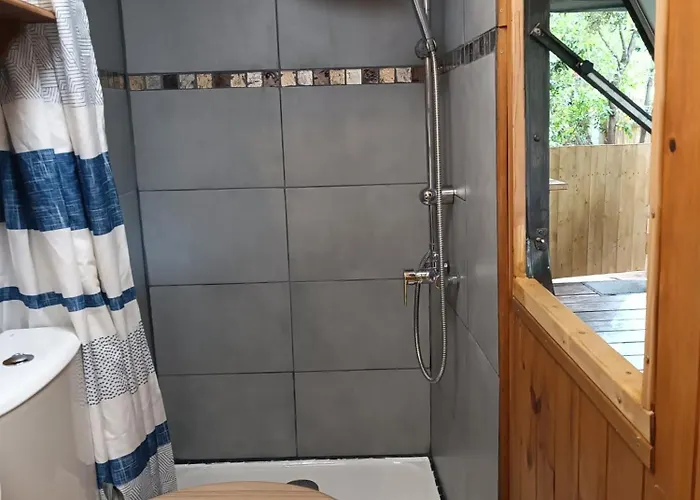 Et Mobile Home, Au Sein Du Maquis Corse Avec Piscine Privative 9mx4m